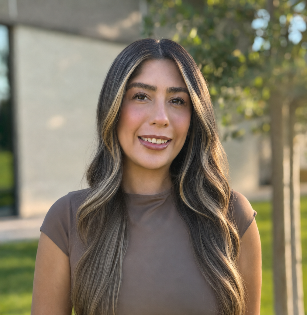 Adriana Sanchez Morales, bilingual English and Spanish therapist in Arcadia