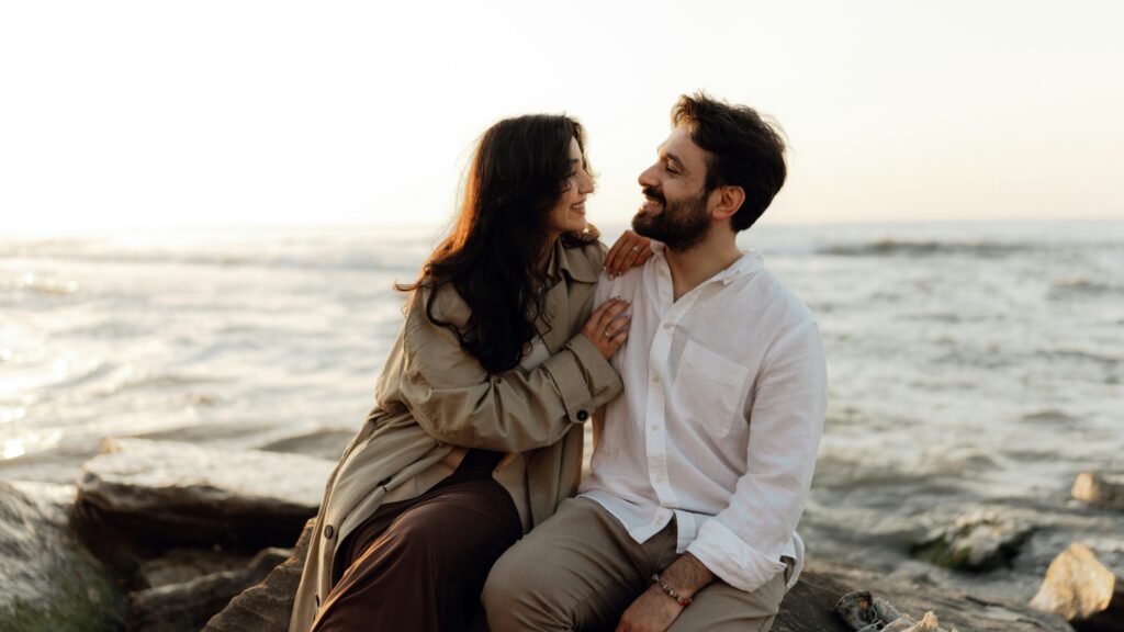 couple caught in a pursue-withdraw relationship cycle during conflict